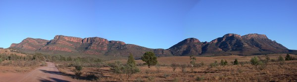 Finders Range (panorama)